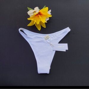 L*SPACE / Donnie Bitsy Women's  Bottom Color WHT. Size MEDIUM.